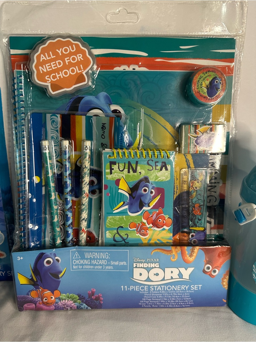 Disney Finding Dory Blue Stationery Set with Aqua Snack Box and Bottle - Picture 4 of 5